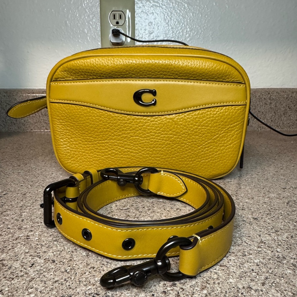 Coach Camera Bag in Flax Pebbled Leather
